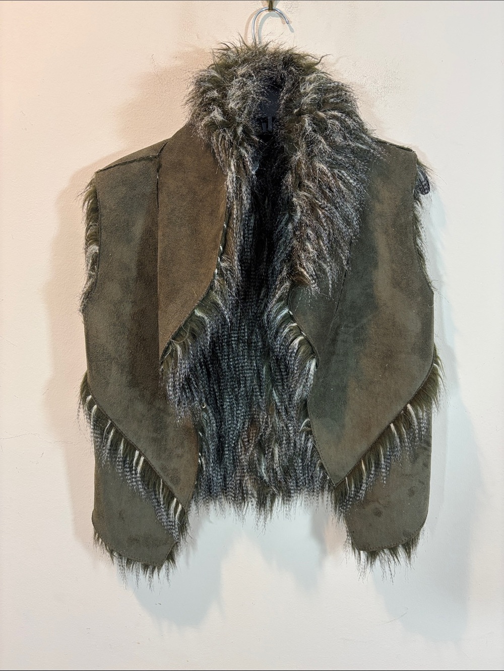 Vintage Dolce Cabo Olive Faux Fur Trim Suede Vest